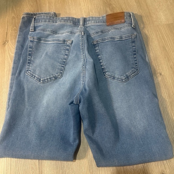 💕Lucky Brand Light Blue Skinny Jeans Size 6/28 - Picture 3 of 4